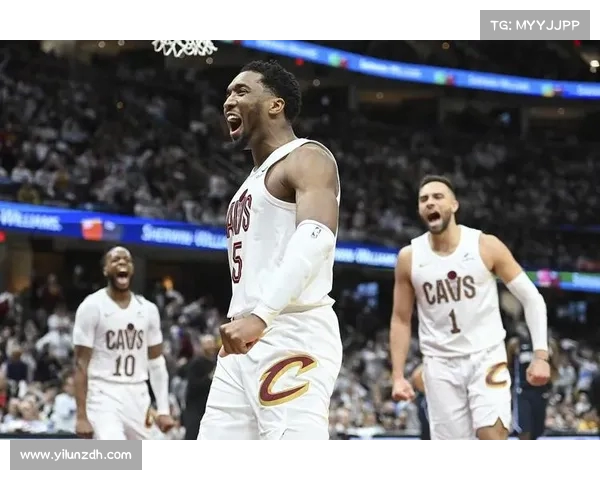 NBA护航战开启全新篇章 球员对抗激烈战术博弈引发球迷热议 NBA护航战开启全新篇章 球员对抗激烈战术博弈引发球迷热议